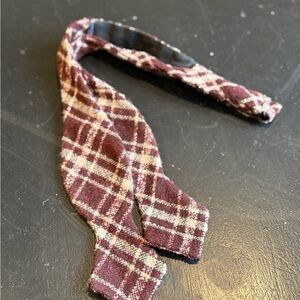 Suitsupply Burgundy and Cream Plaid Bow Tie
